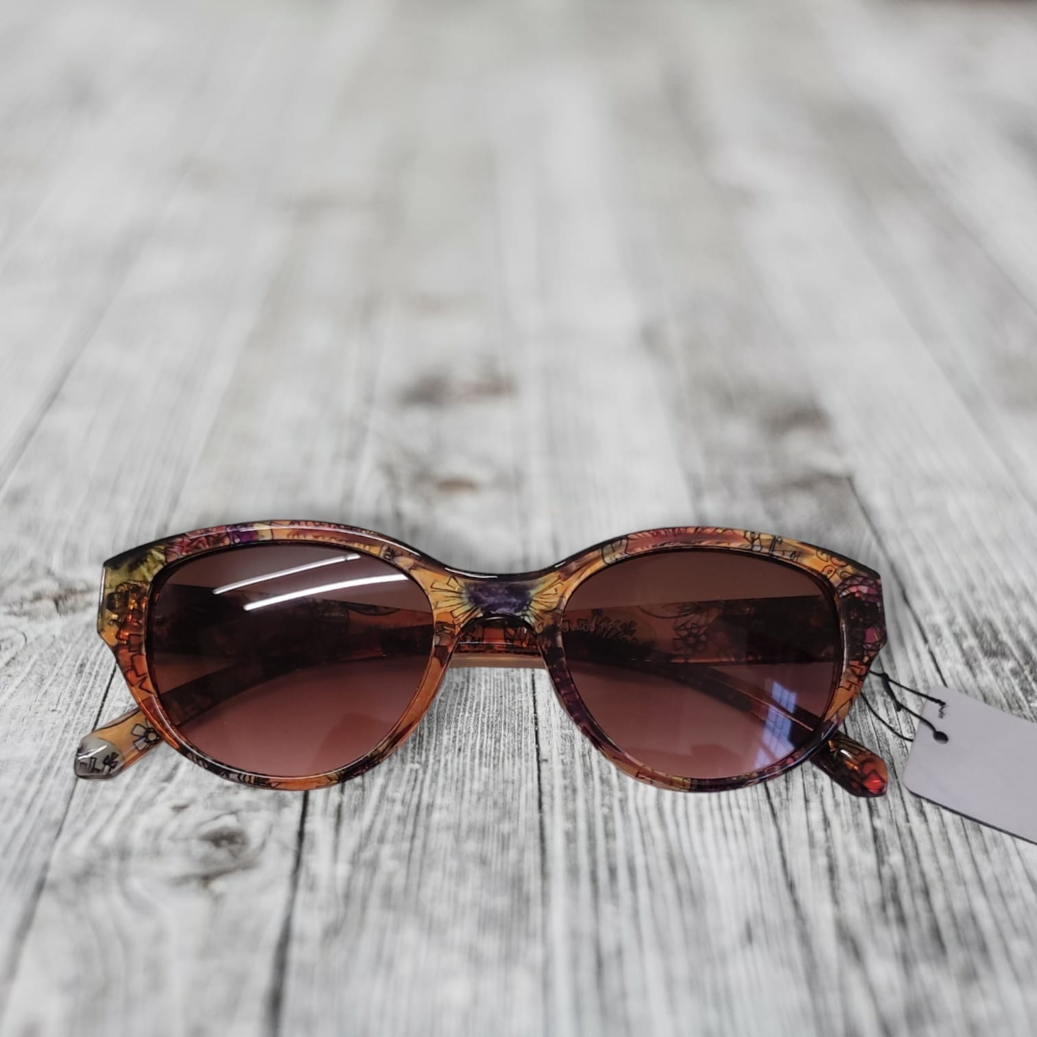 Men's and Women's Round Stylish Funky Look Sunglasses 